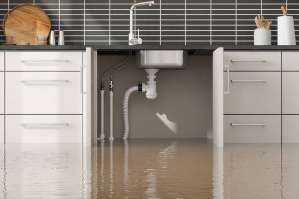 Best 24/7 water damage repair  in Village Green Green Ridge, PA